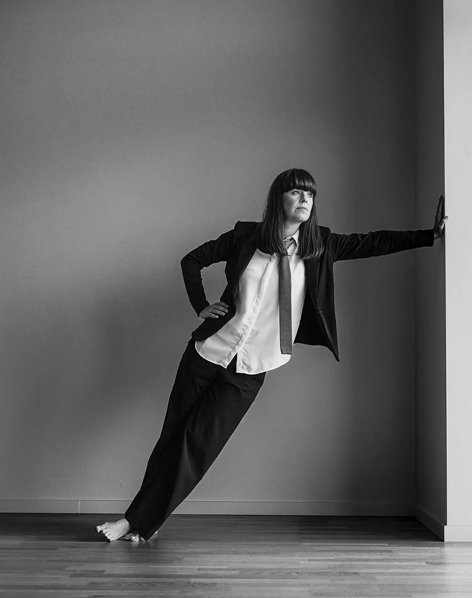 Portræt af forfatter Tina Frank, lavet af fotograf Kirsten Adler, Århus