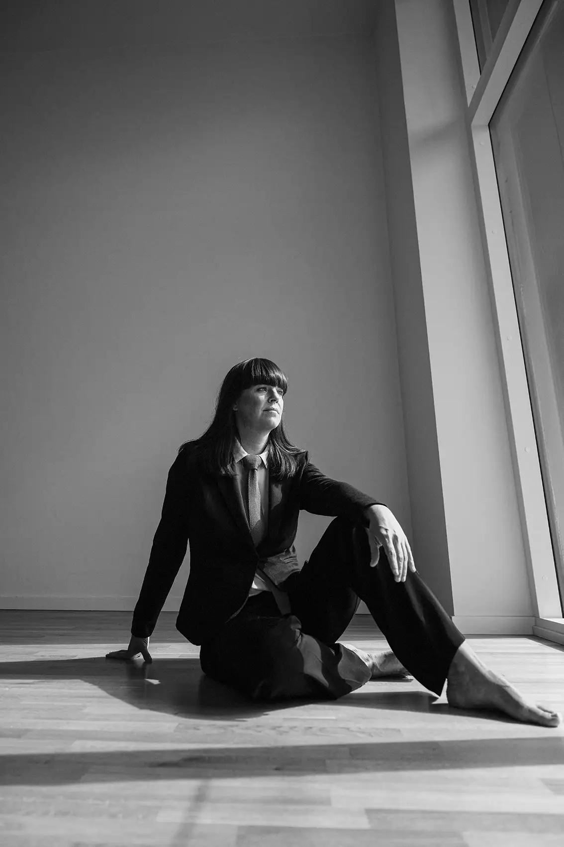 Portræt af forfatter lavet af fotograf Kirsten Adler, Århus