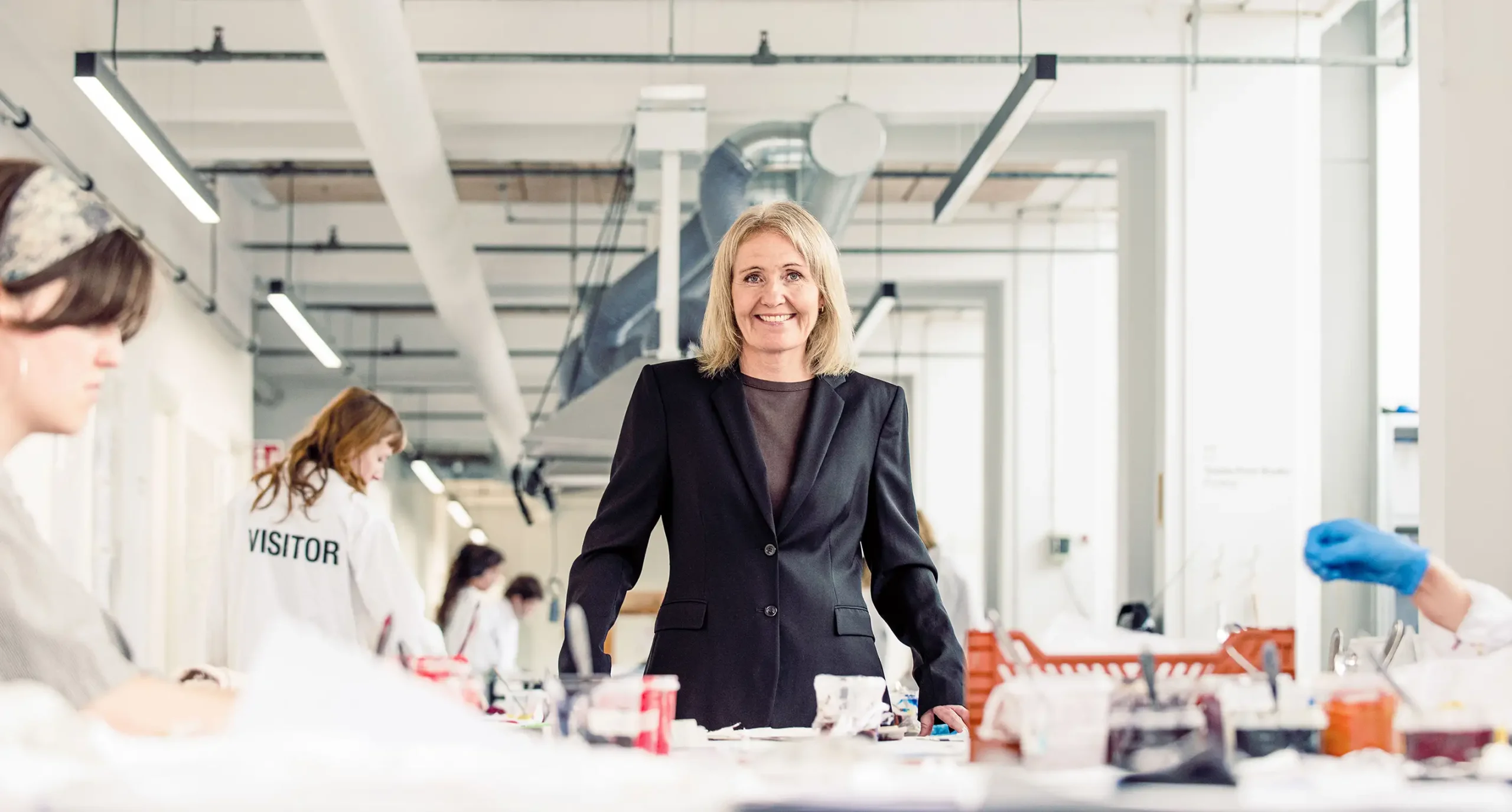 Lederportræt af Karina Kristensen, taget af fotograf kirsten Adler, Århus