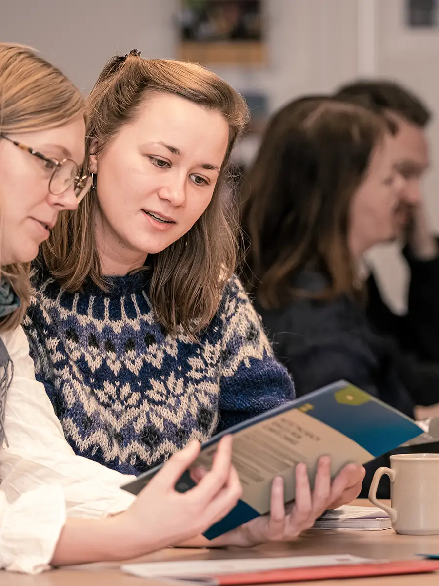 Situations- og branding billeder til Cisus hjemmeside lavet af fotograf i Aarhus, Kirsten Adler