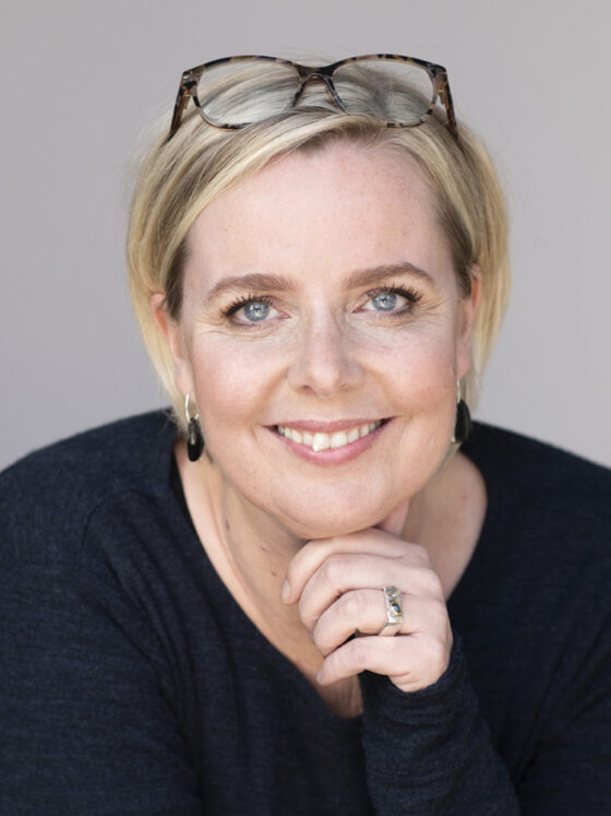 Portræt af Rikke Yde Tordrup, psykolog, forfatter og foredragsholder