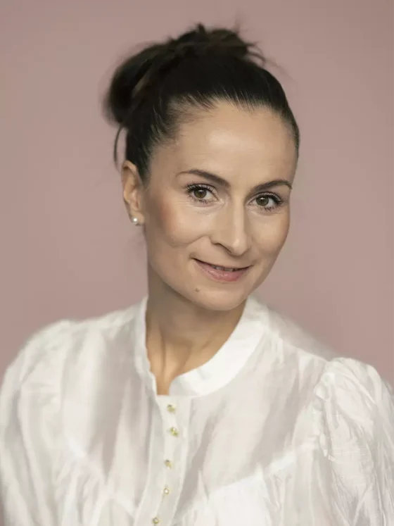 Deluxe portræt af Susanne Oldenborg, taget af Kirsten Adler, fotograf i Århus